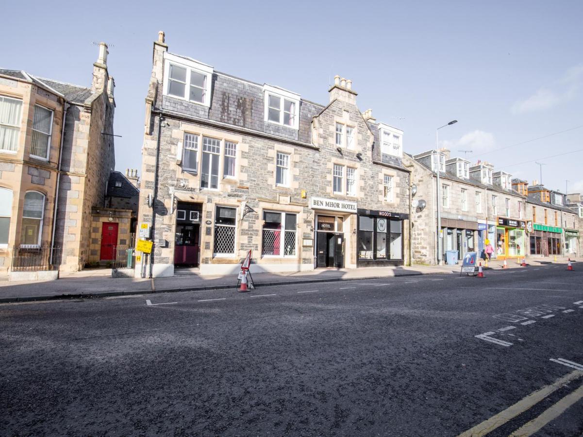 The Ben Mhor Hotel, Bar & Restaurant Grantown-on-Spey Exterior photo